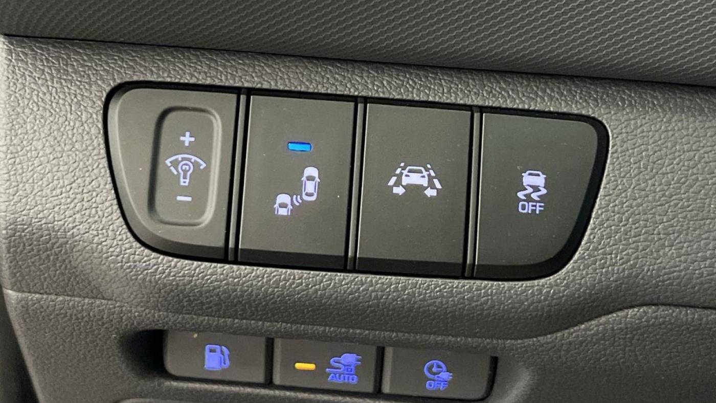2019 Hyundai IONIQ KMHC75LD1KU136214