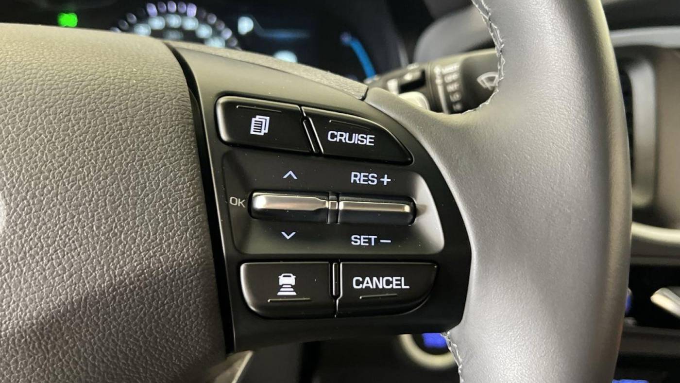 2019 Hyundai IONIQ KMHC75LD1KU136214