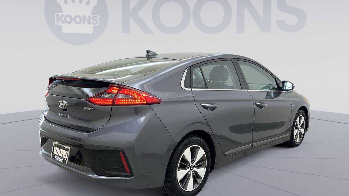 2019 Hyundai IONIQ KMHC75LD1KU136214