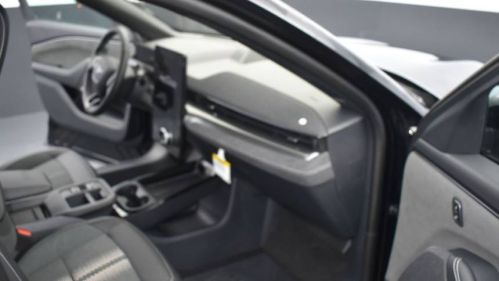2025 Ford Mustang Mach E - Images - 13