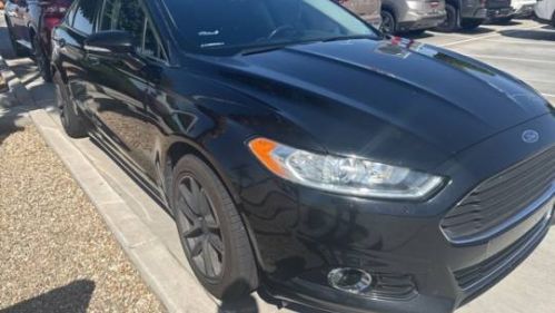 2016 Ford Fusion Energi - Images - 3