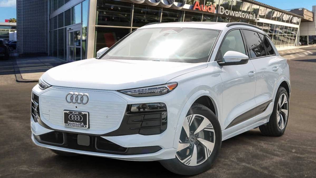 2025 Audi Q6 e-tron - Images - 1