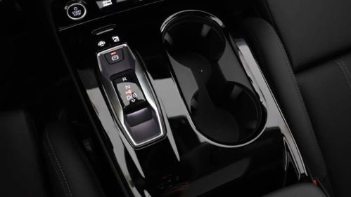 2025 Audi Q6 e-tron - Images - 6
