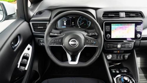 2025 Nissan LEAF - Images - 11