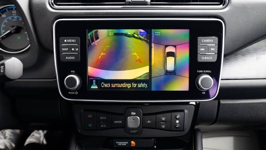 2025 Nissan LEAF - Images - 15