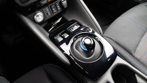 2025 Nissan LEAF - Images - 18