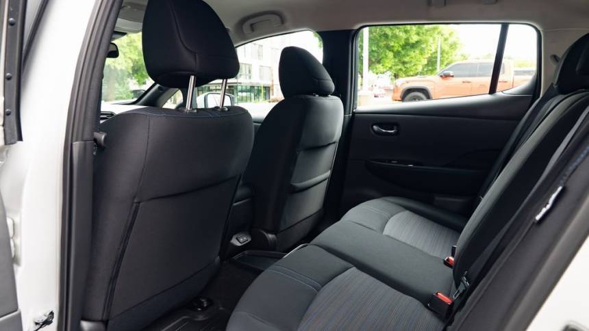 2025 Nissan LEAF - Images - 22