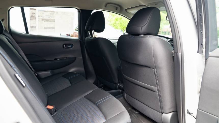 2025 Nissan LEAF - Images - 24