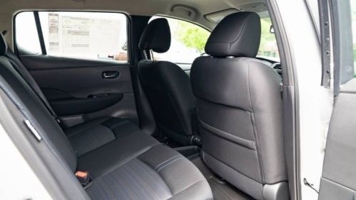 2025 Nissan LEAF - Images - 24