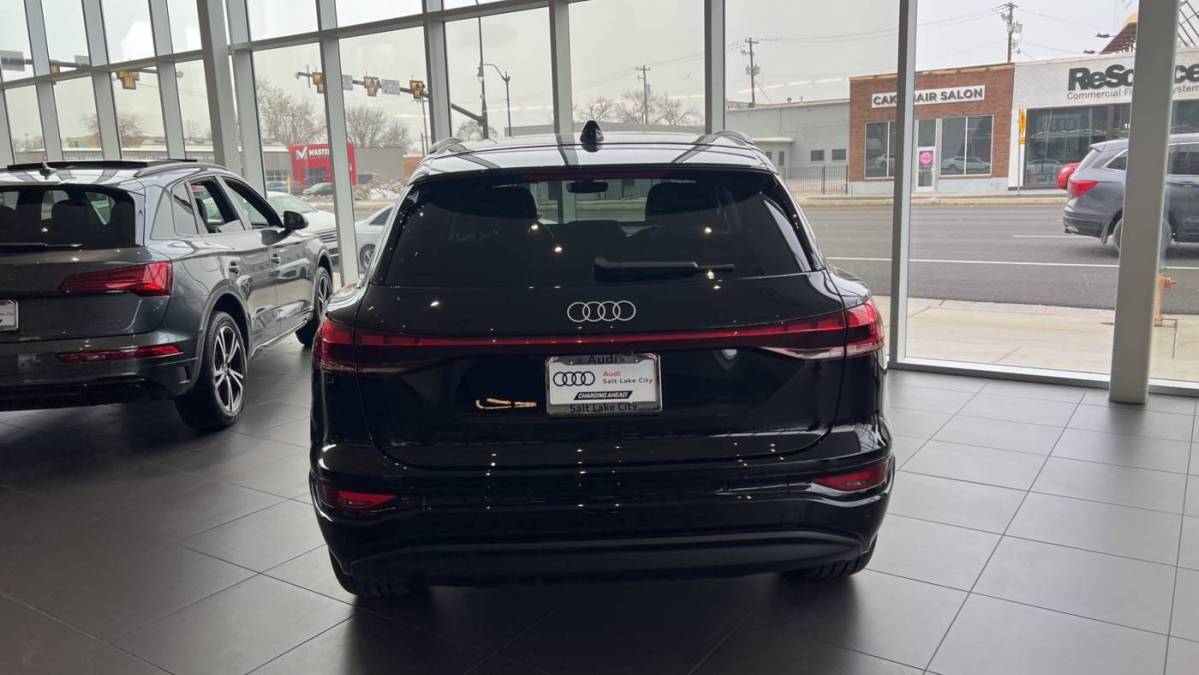 2025 Audi Q6 e-tron - Images - 4
