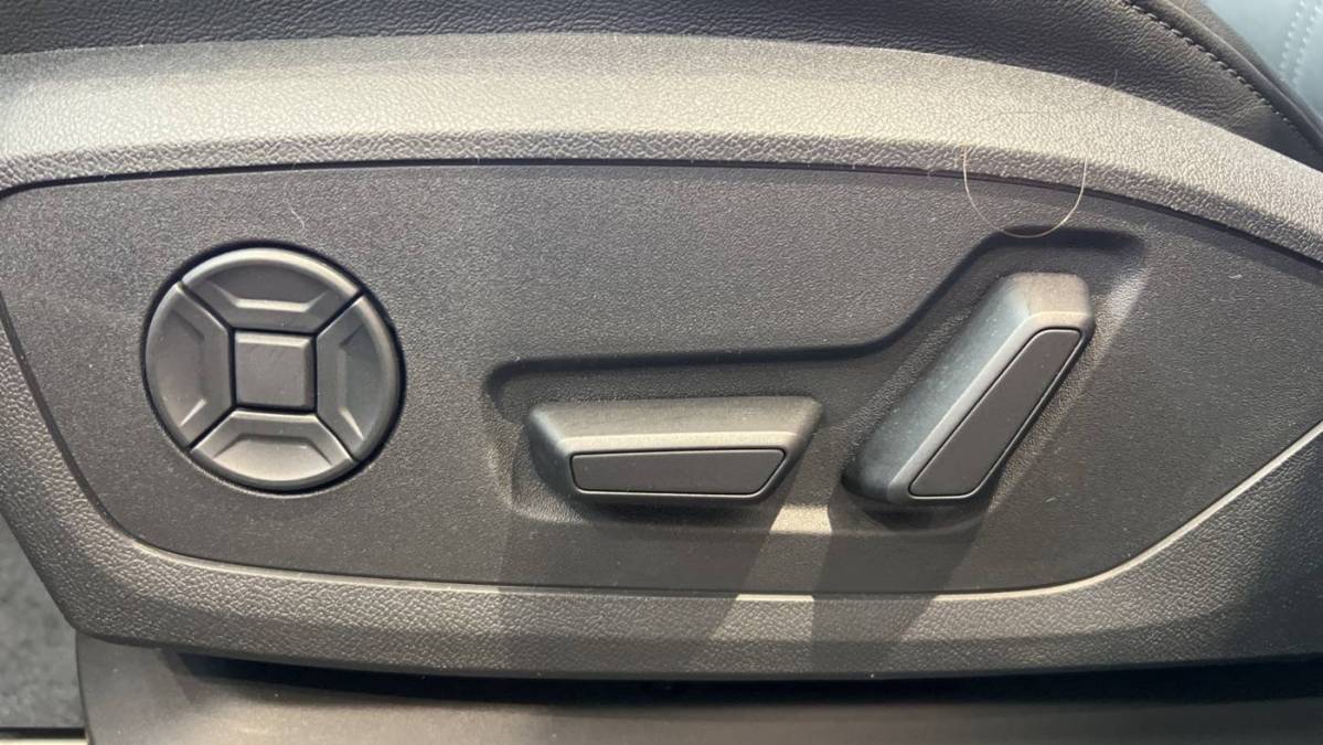 2025 Audi Q6 e-tron - Images - 9