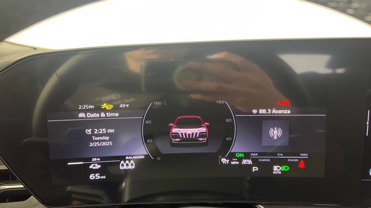 2025 Audi Q6 e-tron - Images - 15