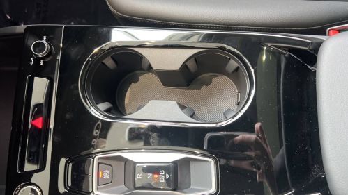2025 Audi Q6 e-tron - Images - 16