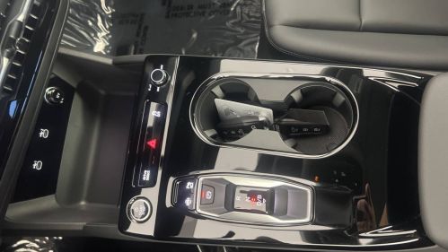 2025 Audi Q6 e-tron - Images - 18