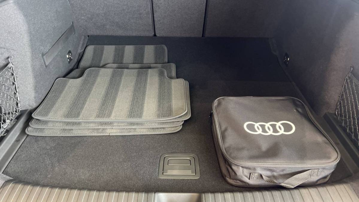 2025 Audi Q6 e-tron - Images - 20