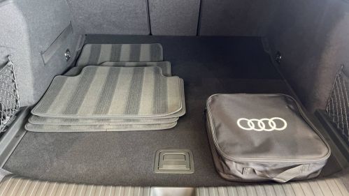 2025 Audi Q6 e-tron - Images - 20