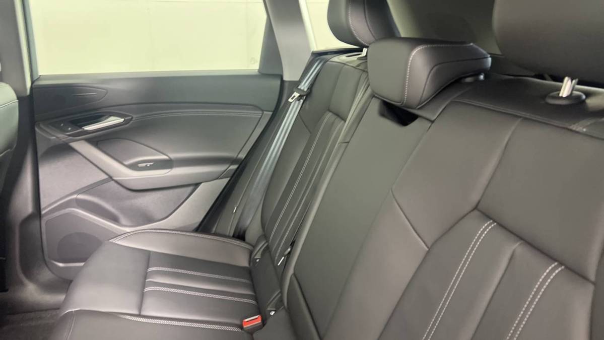 2025 Audi Q6 e-tron - Images - 21