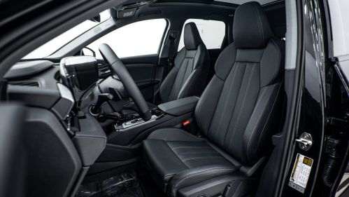 2025 Audi Q6 e-tron - Images - 14
