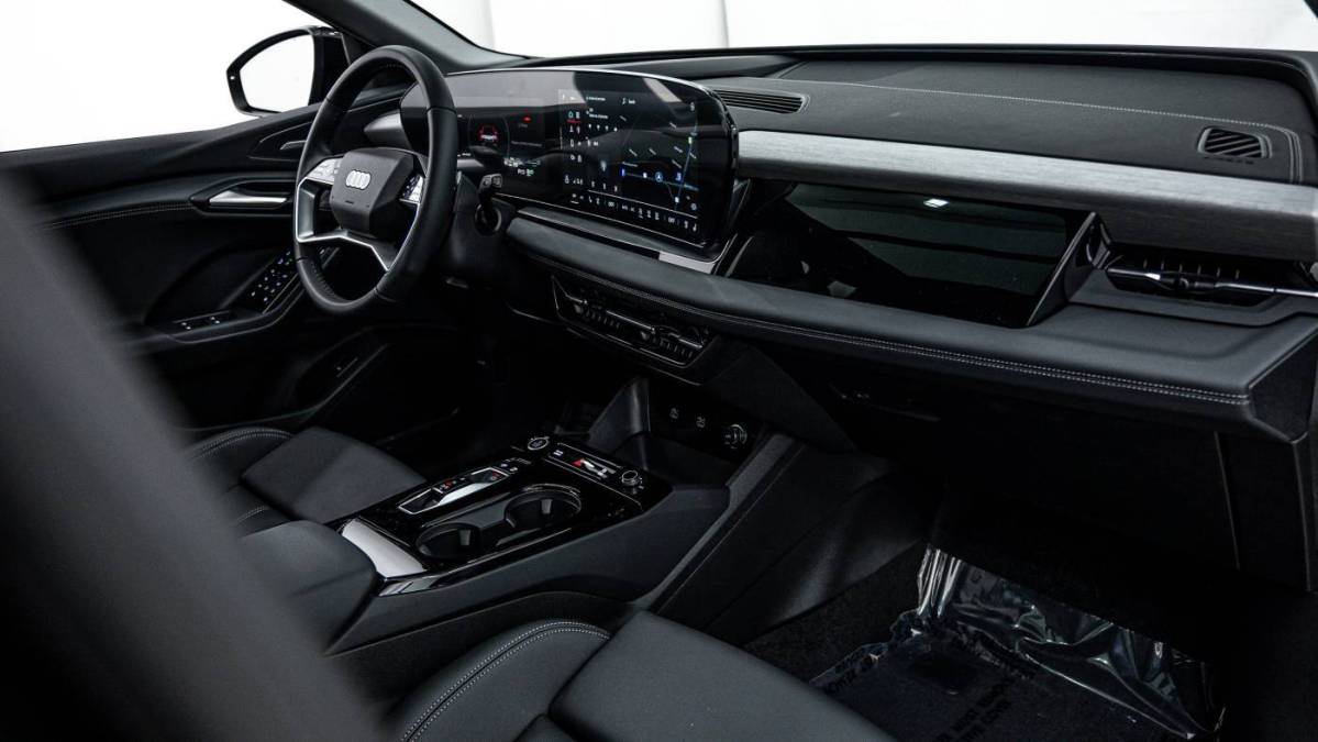 2025 Audi Q6 e-tron - Images - 16