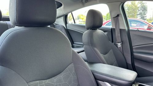 2017 Chevrolet VOLT - Images - 14