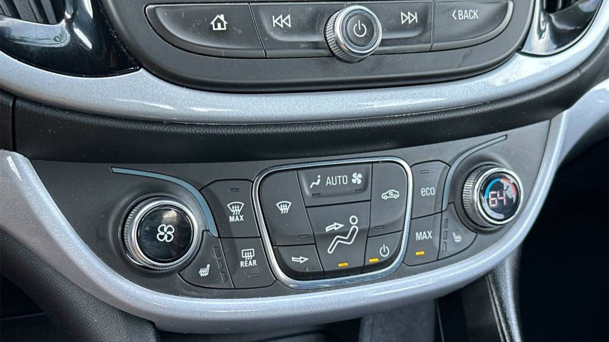 2017 Chevrolet VOLT - Images - 18