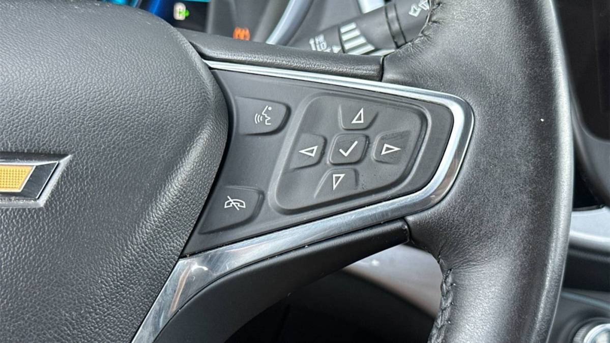 2017 Chevrolet VOLT - Images - 23