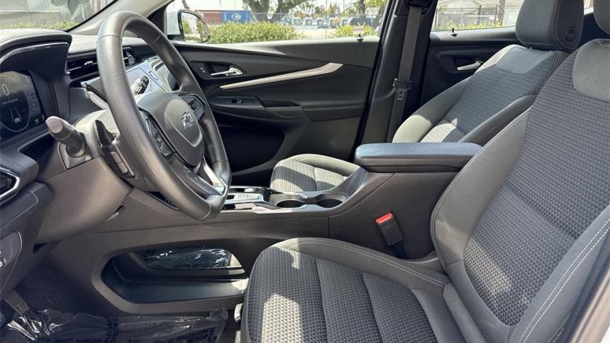 2023 Chevrolet Bolt - Images - 17