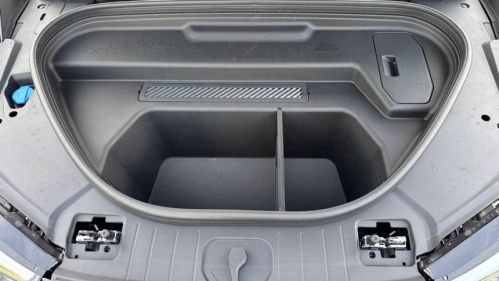 2025 Audi Q6 e-tron - Images - 9