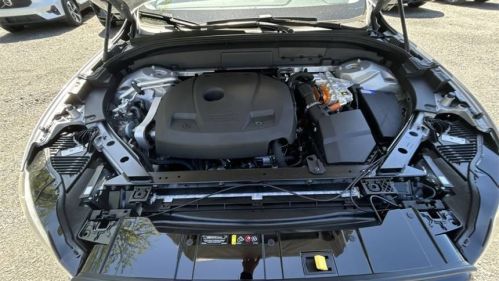 2025 Volvo XC60 - Images - 10