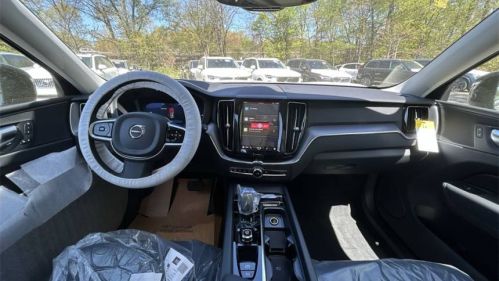 2025 Volvo XC60 - Images - 12