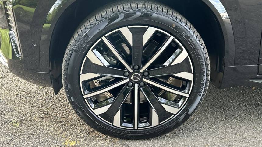 2025 Volvo XC90 - Images - 10