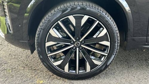 2025 Volvo XC90 - Images - 10