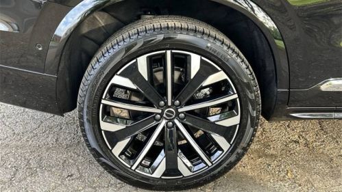 2025 Volvo XC90 - Images - 12