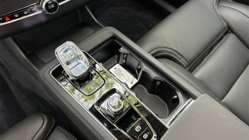 2025 Volvo XC90 - Images - 22