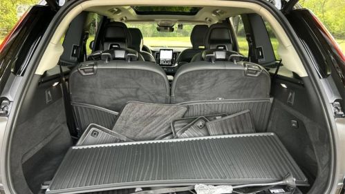2025 Volvo XC90 - Images - 28