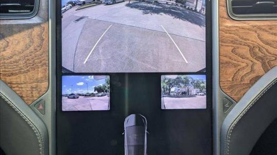 2019 Tesla Model X 5YJXCBE2XKF192849