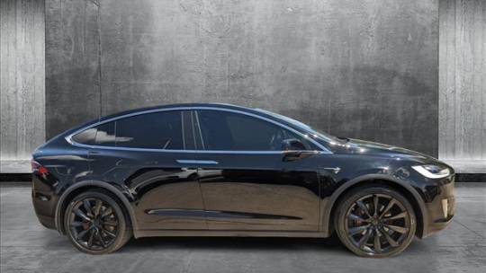 2019 Tesla Model X 5YJXCBE2XKF192849
