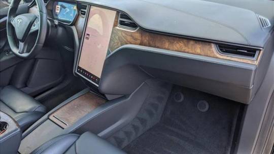 2019 Tesla Model X 5YJXCBE2XKF192849