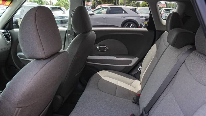 2019 Kia Soul - Images - 18