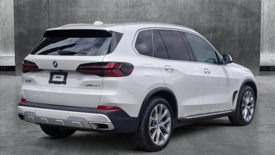 2025 BMW X5 - Images - 5