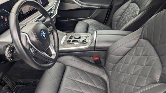 2025 BMW X5 - Images - 14