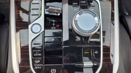 2026 BMW X5 - Images - 26