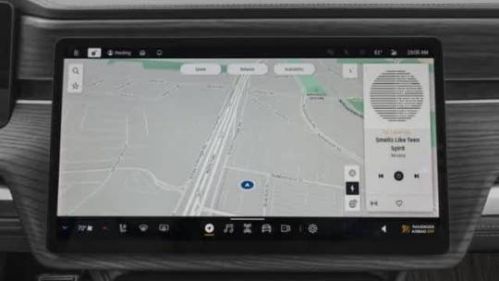 2024 Rivian R1S - Images - 18