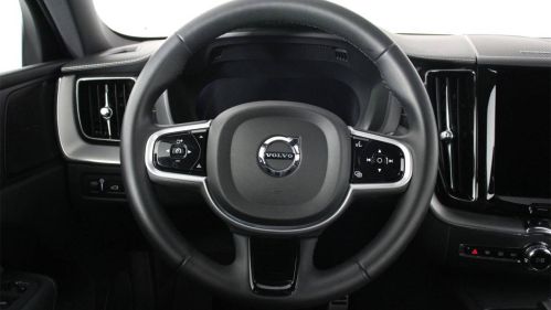 2022 Volvo XC60 - Images - 8