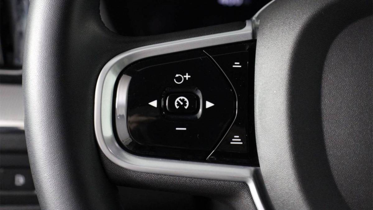 2022 Volvo XC60 - Images - 10
