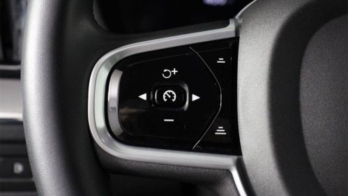 2022 Volvo XC60 - Images - 10