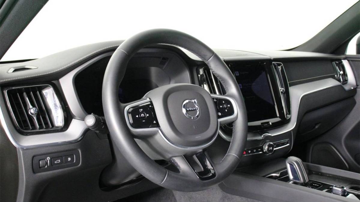 2022 Volvo XC60 - Images - 14