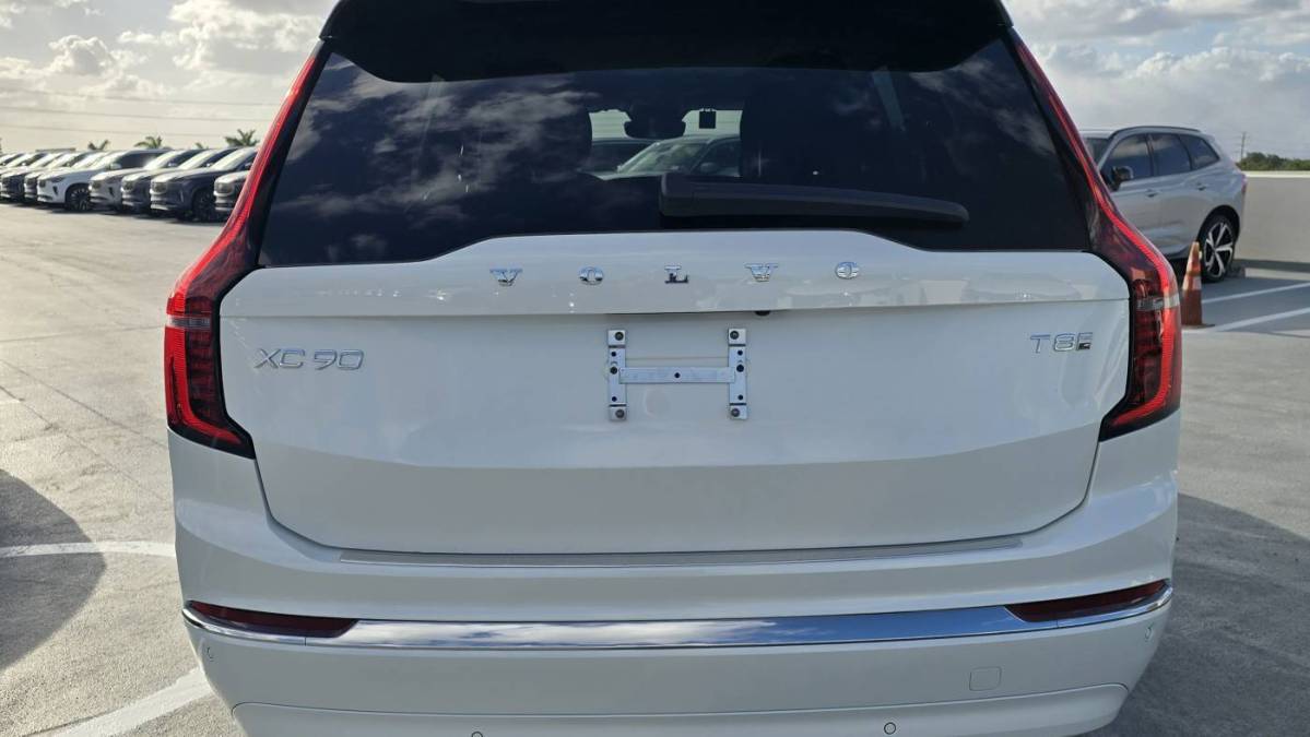 2025 Volvo XC90 - Images - 5
