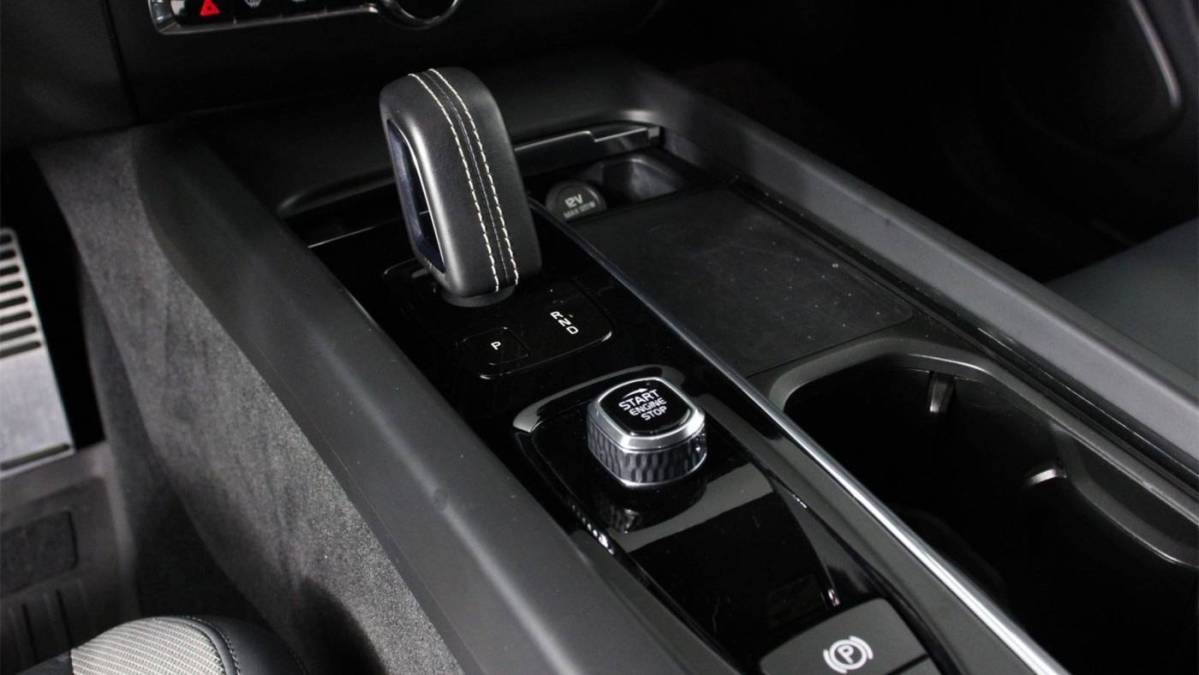 2022 Volvo XC60 - Images - 15