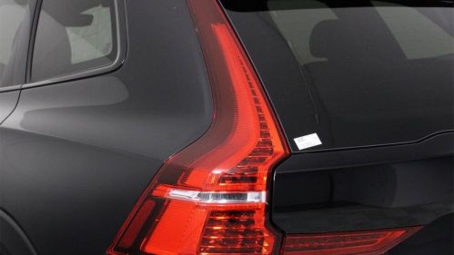 2022 Volvo XC60 - Images - 18